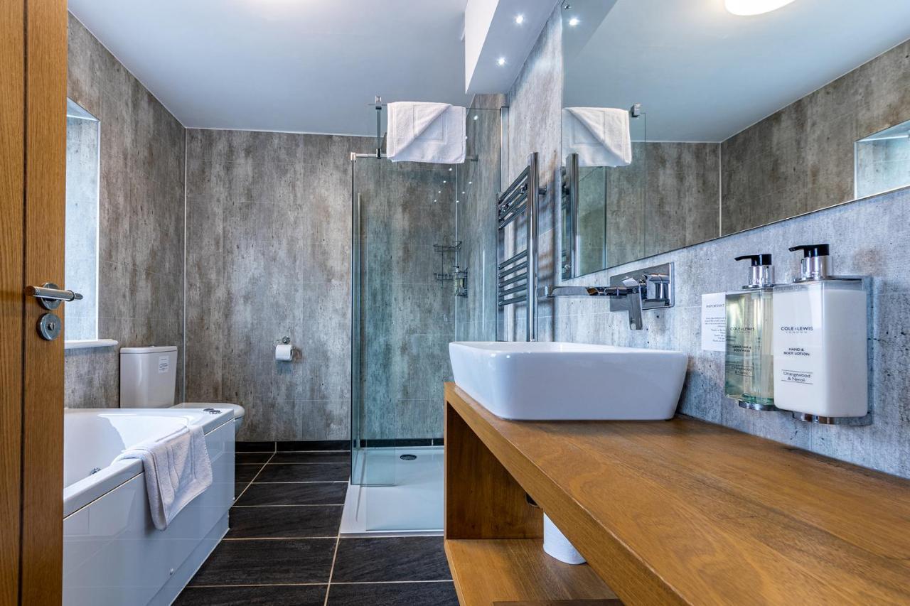 Crossways Hotel Wells Exterior foto Bathroom